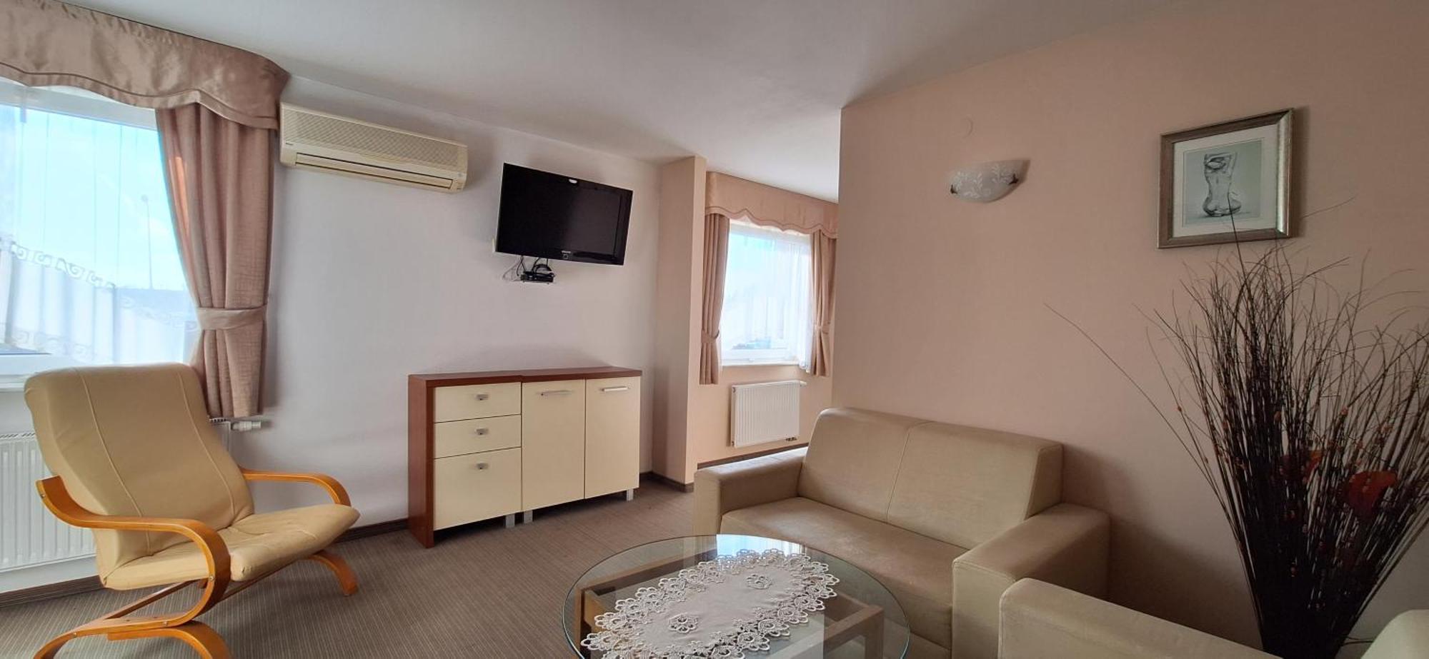 Hotel U Agaty Krosno Exterior foto