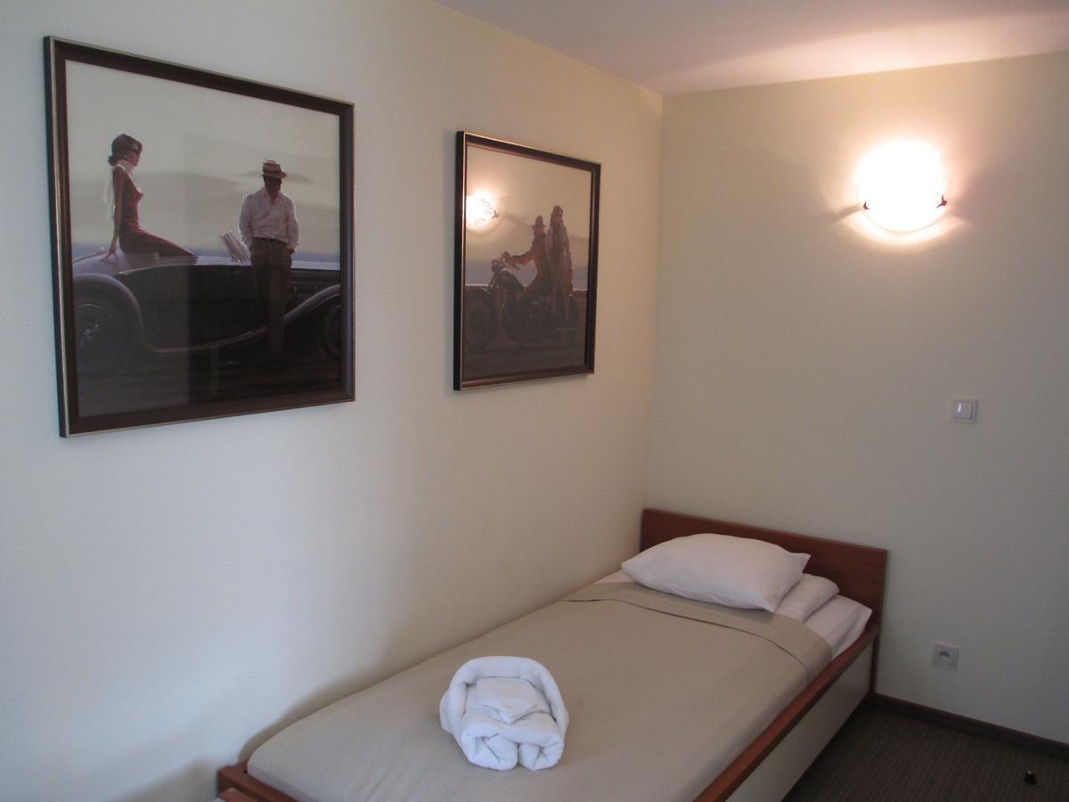 Hotel U Agaty Krosno Exterior foto